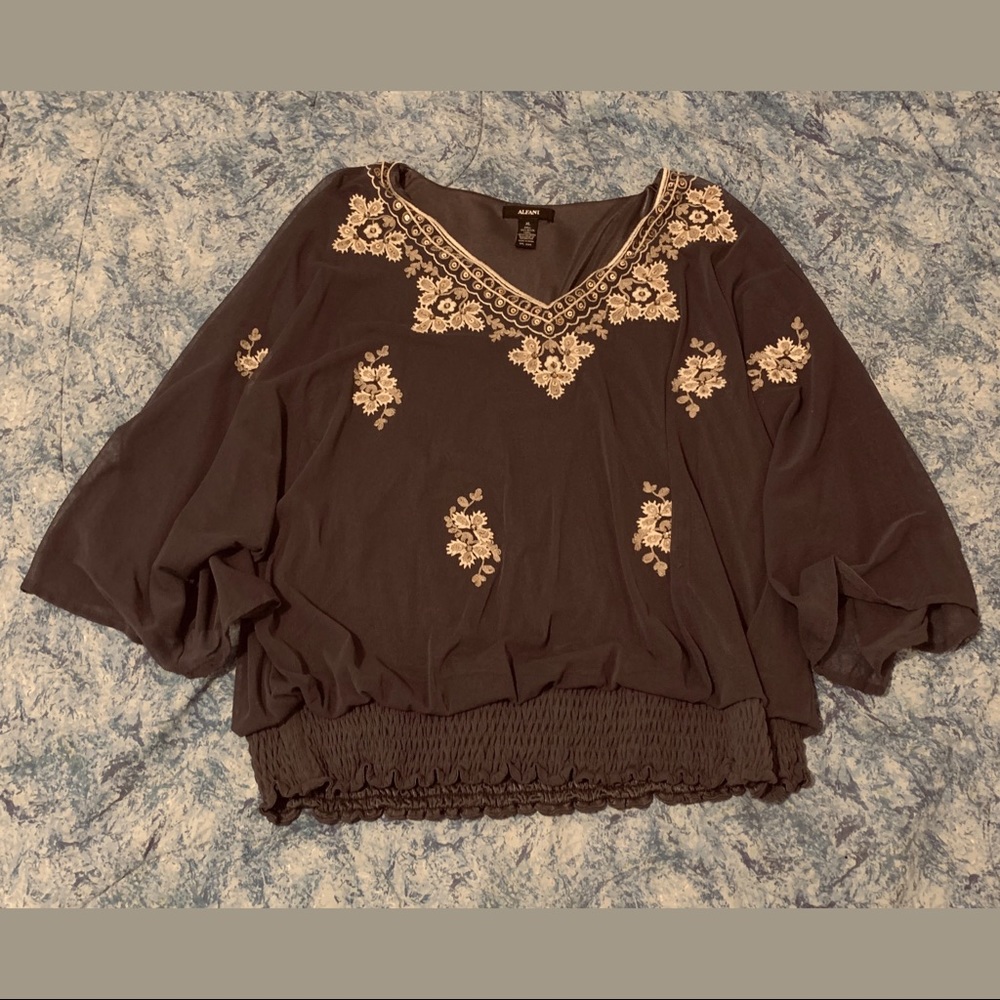 ✨NWOT Vintage Boho Blouse +Embroidery